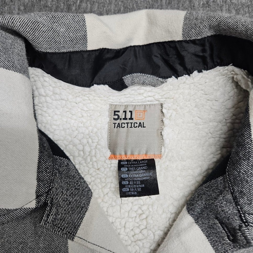 5.11 Tactical Shirt Jacket Mens XL Black White Buffalo Check Sherpa Lined 78042 - Picture 3 of 9